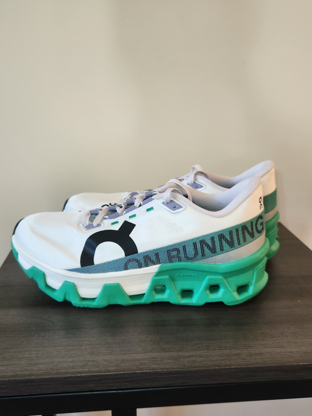 On Cloudmonster Hyper Running Shows Womens Size 7.5